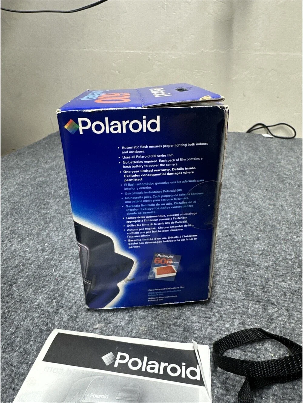 Polaroid OneStep 600 Instant Film Camera ￼open Box Untested